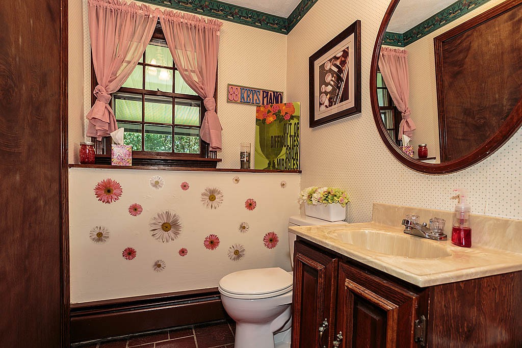 25 Riverside Drive Reading, MA 01867 - Photo 26 of 29 Gallery Image 26