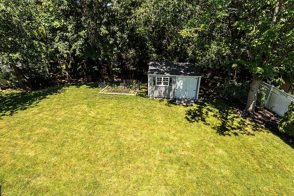 25 Riverside Drive Reading, MA 01867 - Photo 10 of 29 Gallery Image 10