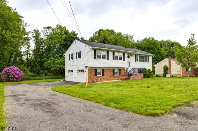 $4,500 | 27 Homer Street, Parsippany, NJ 07054