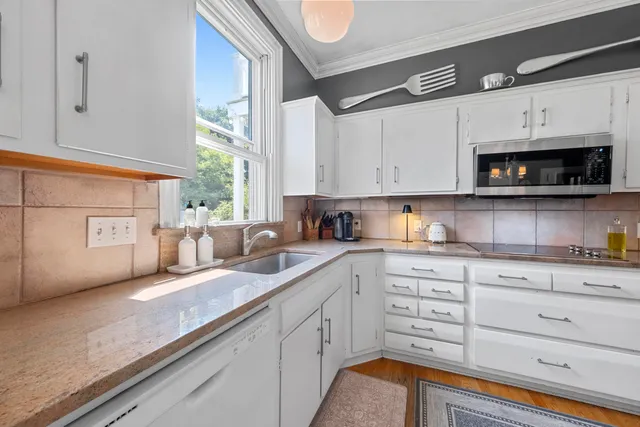 $1,300,000 | 208 High Street, Belfast, ME 04915