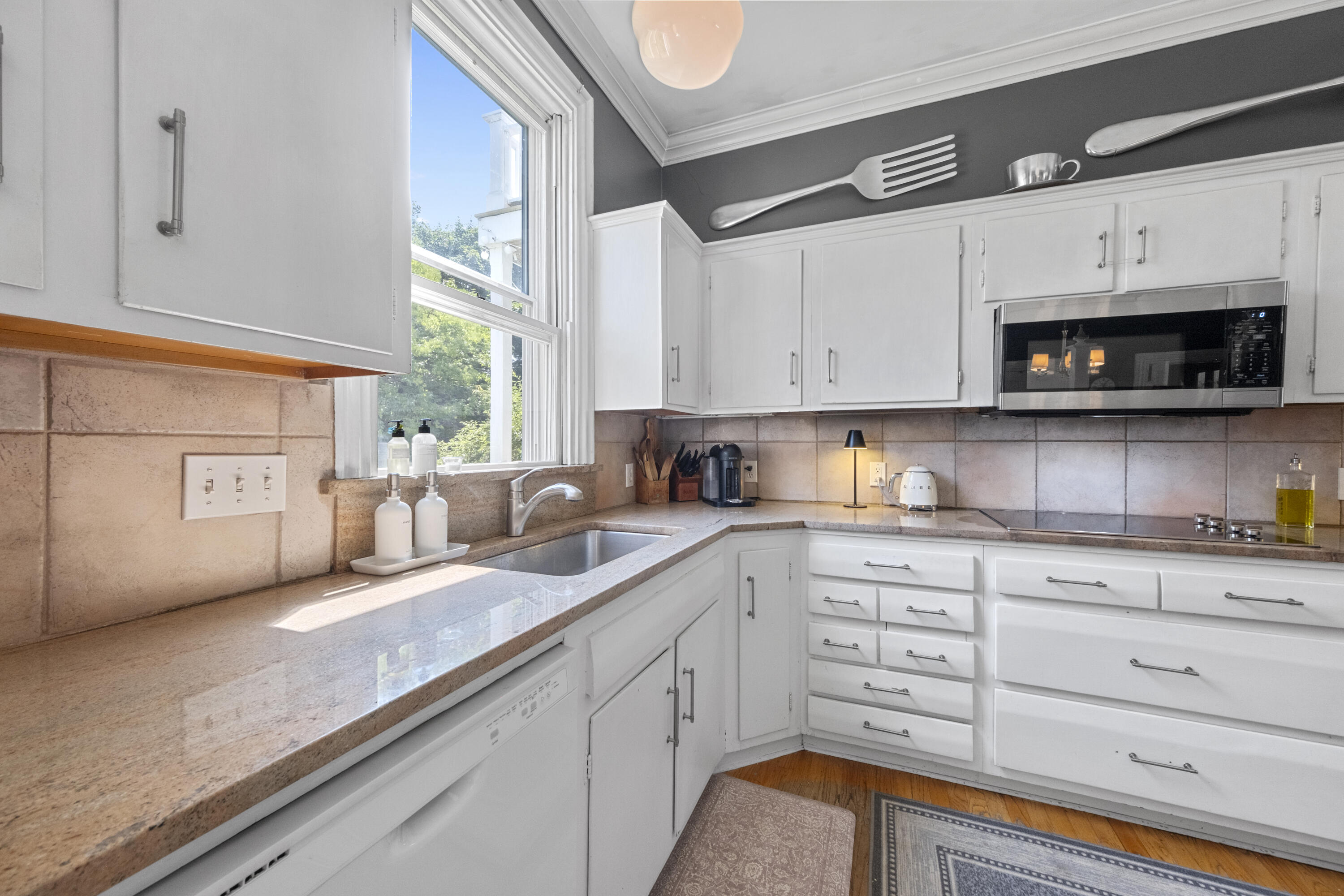 208 High Street Belfast, ME 04915 - Photo 12 of 49 78- 208 High Street - Belfast - FL - JAC