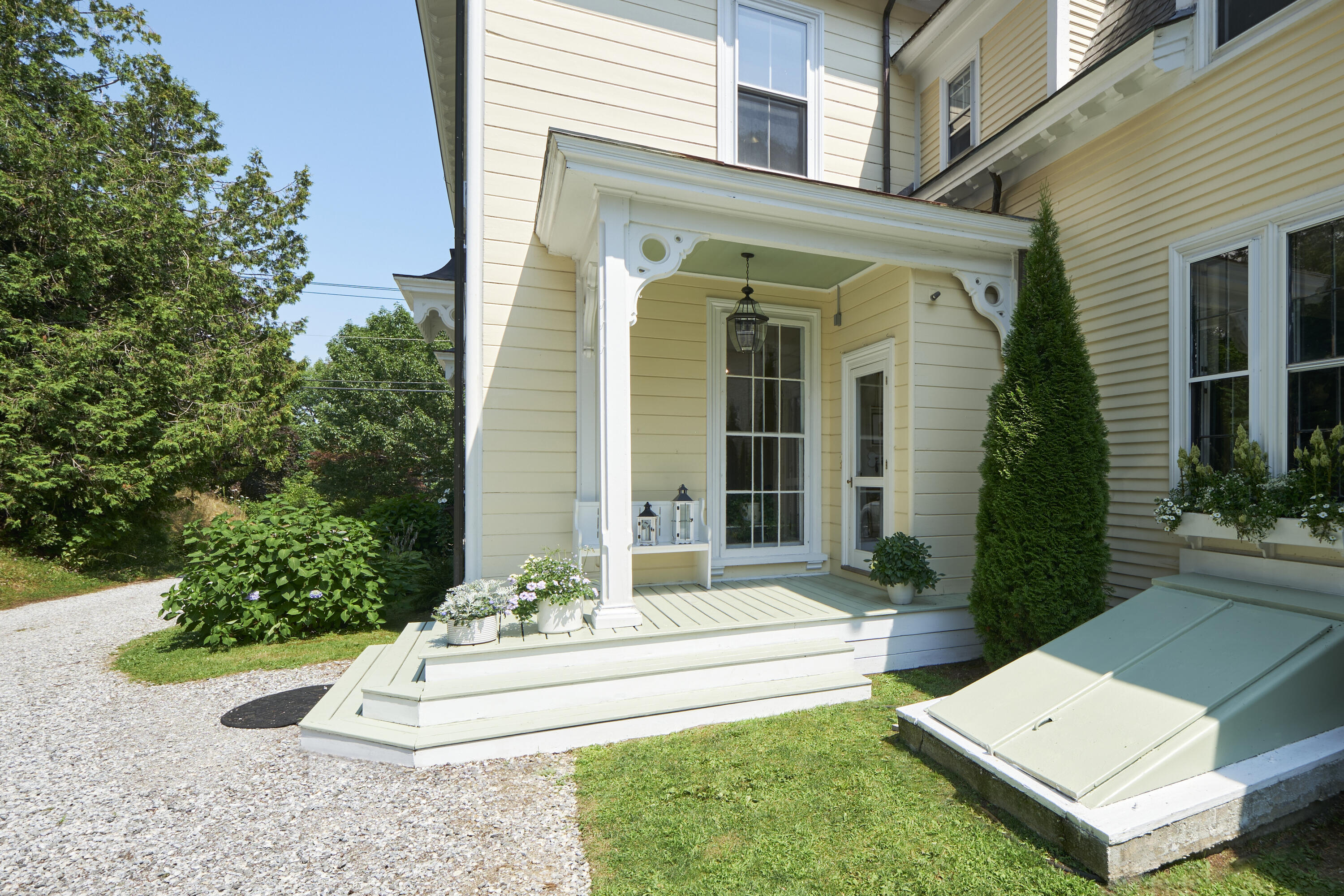 208 High Street Belfast, ME 04915 - Photo 46 of 49 111- 208 High Street - Belfast - FL - JA