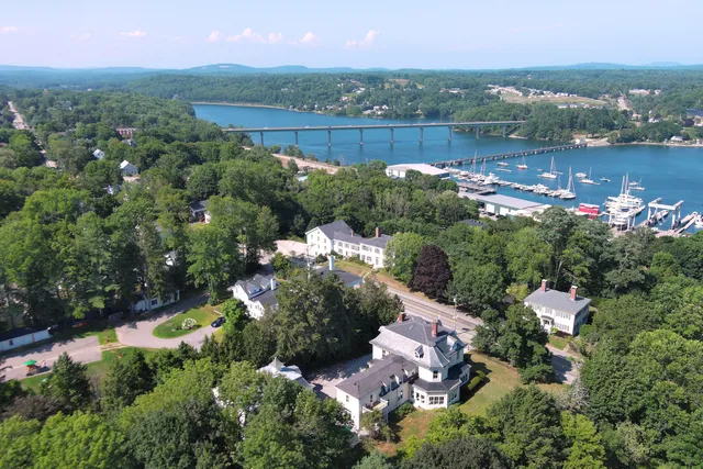 $1,300,000 | 208 High Street, Belfast, ME 04915