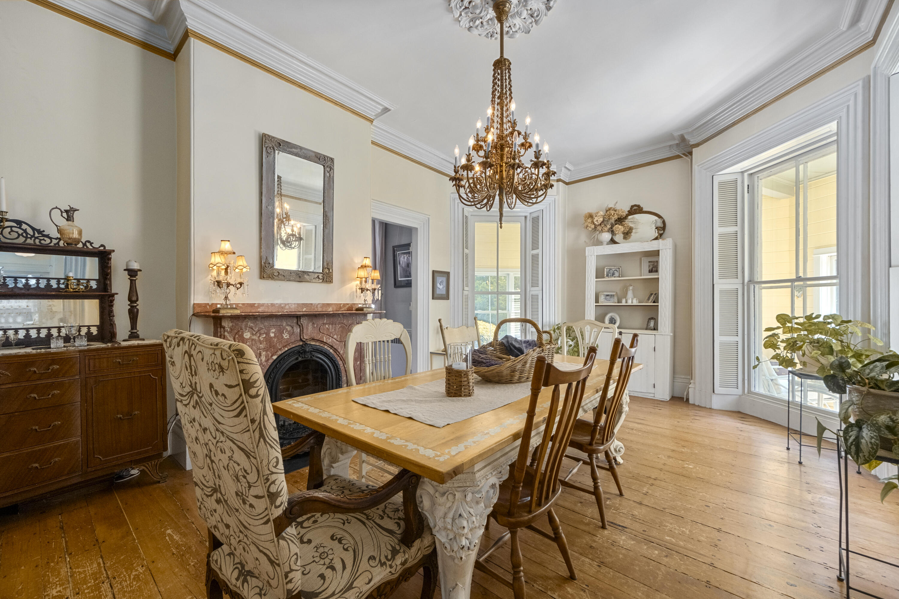 208 High Street Belfast, ME 04915 - Photo 6 of 49 67- 208 High Street - Belfast - FL - JAC