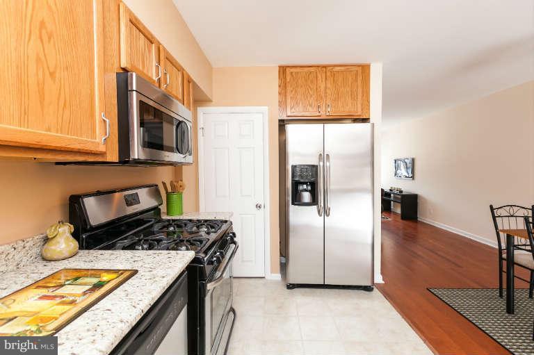 7407 Berkshire Road Baltimore, MD 21224 - Photo 12 of 30 Kitchen