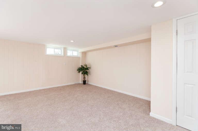 7407 Berkshire Road Baltimore, MD 21224 - Photo 24 of 30 Basement