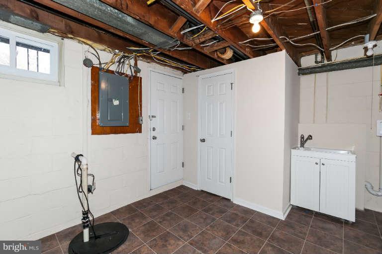 7407 Berkshire Road Baltimore, MD 21224 - Photo 28 of 30 Basement