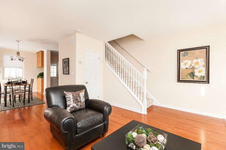 7407 Berkshire Road Baltimore, MD 21224 - Photo 6 of 30 Living Room