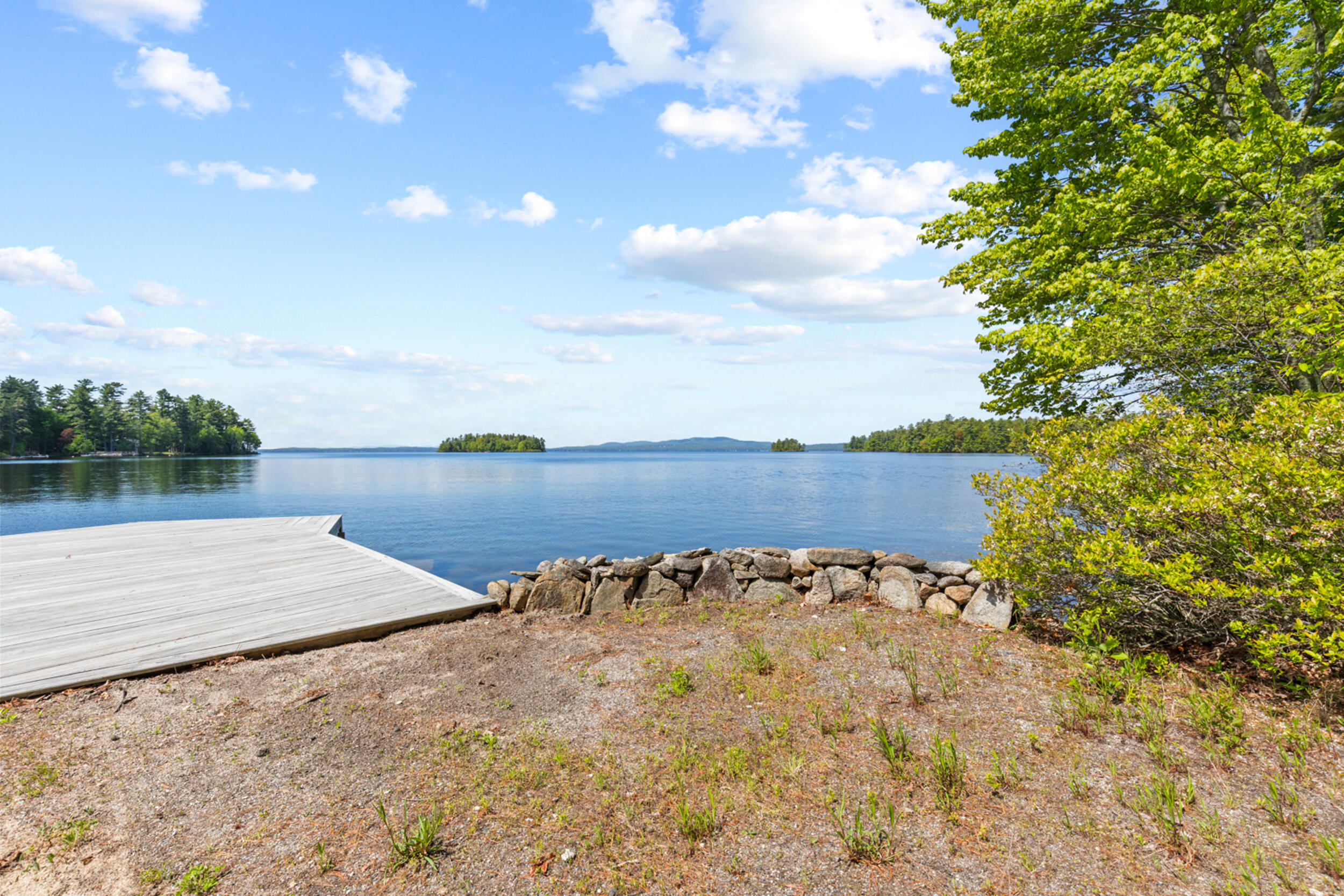 19 Tapley Cove Road Raymond, ME 04071 - Photo 4 of 112 9 tapley cove rd, raymond, me 04071, usa