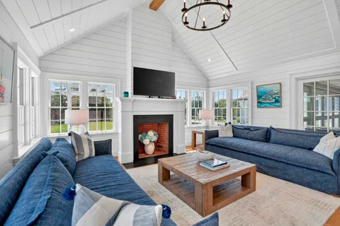 $9,495,000 | 29 Slough Cove Road, Edgartown, MA 02539