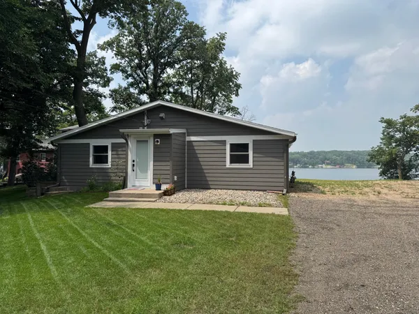 $469,000 | 15216 East Munson Drive, Detroit Lakes, MN 56501