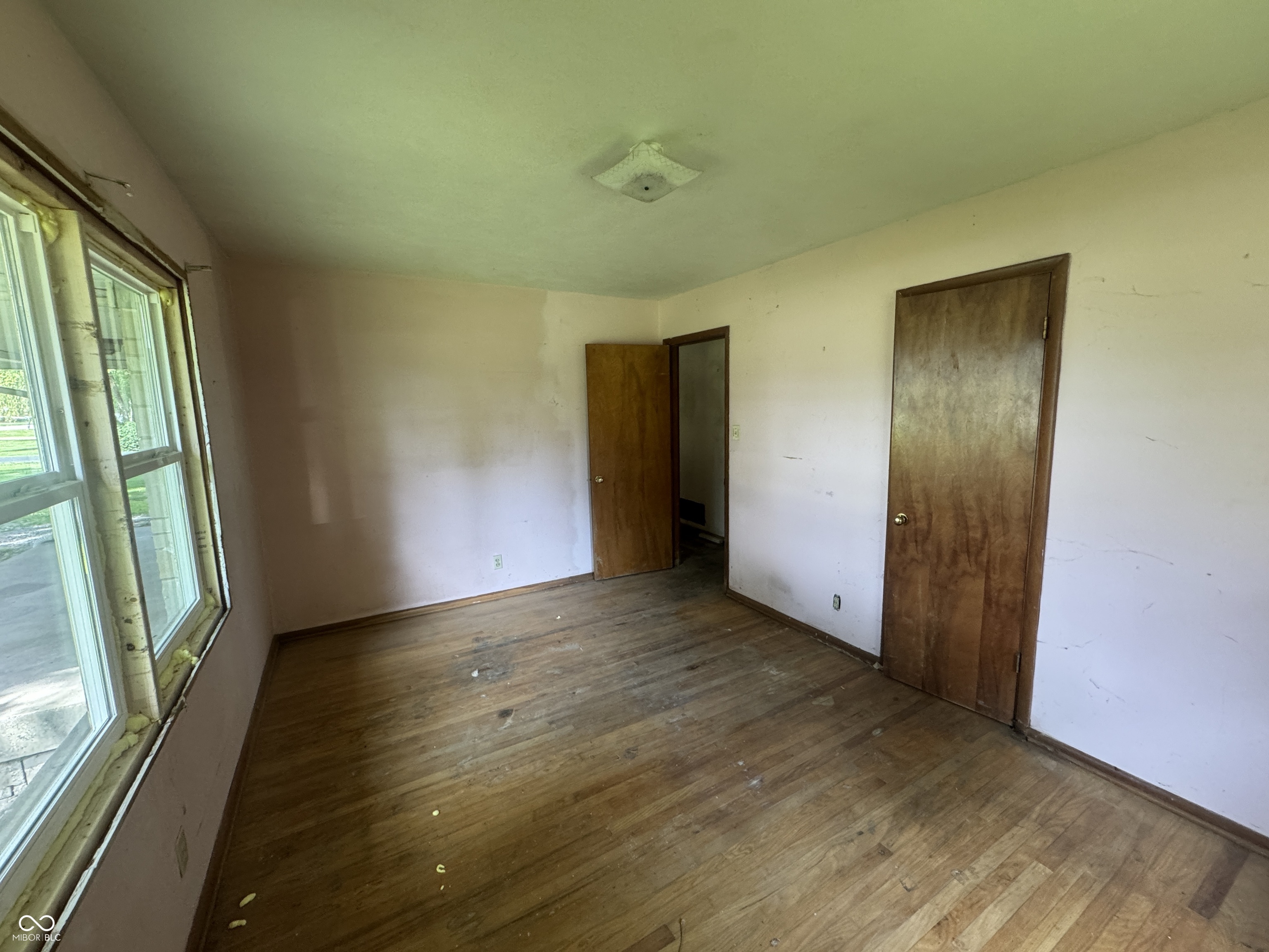2324 East Thompson Road Indianapolis, IN 46227 - Photo 7 of 12