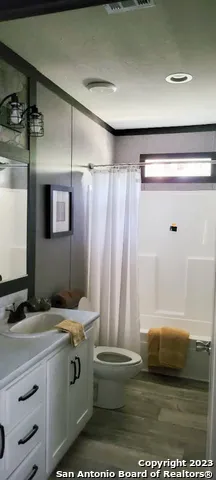 $1,950 | 368 Northlake Drive, Lakehills, TX 78063