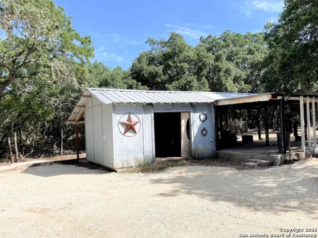 $1,950 | 368 Northlake Drive, Lakehills, TX 78063