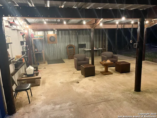 $1,950 | 368 Northlake Drive, Lakehills, TX 78063