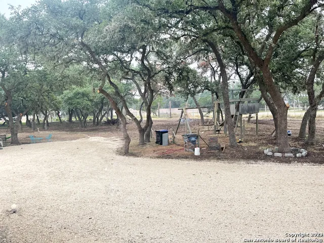 $1,950 | 368 Northlake Drive, Lakehills, TX 78063