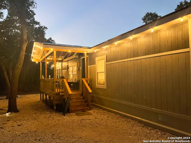 $1,950 | 368 Northlake Drive, Lakehills, TX 78063