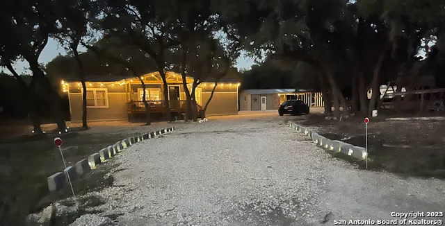 $1,950 | 368 Northlake Drive, Lakehills, TX 78063