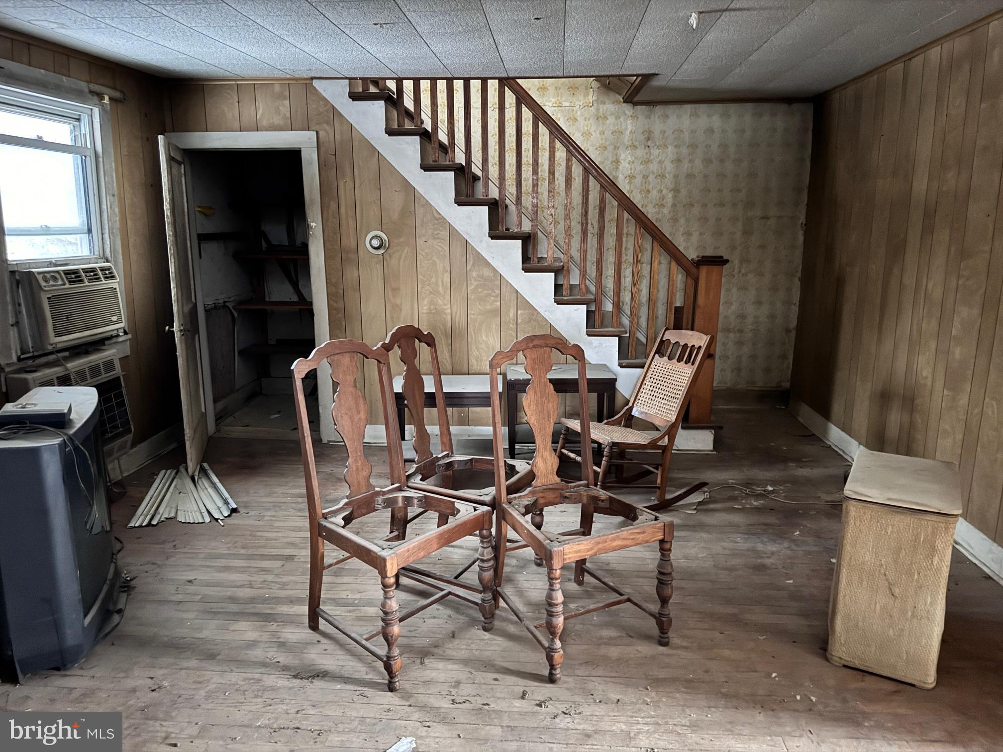 16756 Cedar Corners Road Bridgeville, DE 19933 - Photo 6 of 6 Living Room