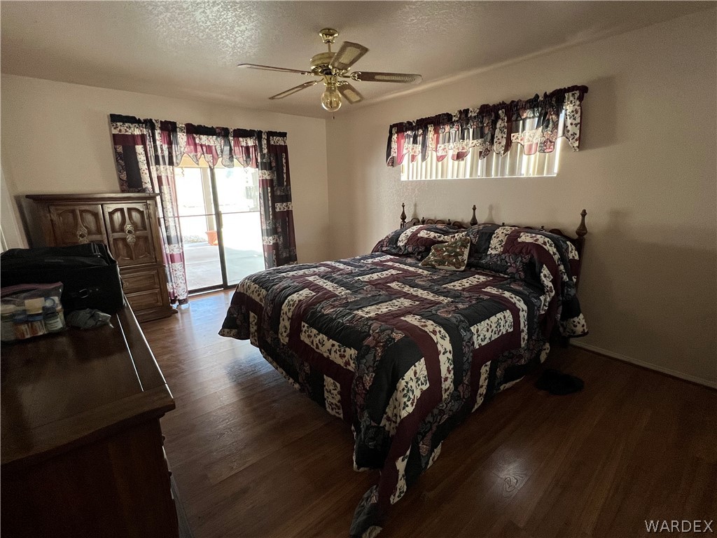 1668 Brill Way Bullhead City, AZ 86442 - Photo 30 of 49 Primary bedroom