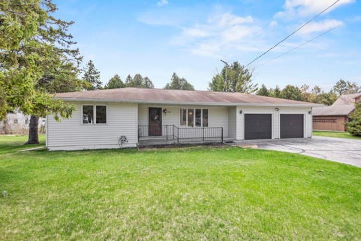 3801 Whitefish Bay Road Sturgeon Bay, WI 54235 - Photo 4 of 36