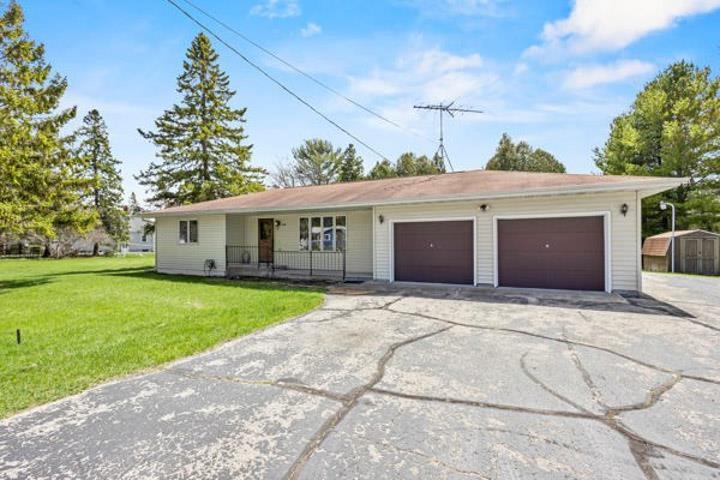 3801 Whitefish Bay Road Sturgeon Bay, WI 54235 - Photo 5 of 36