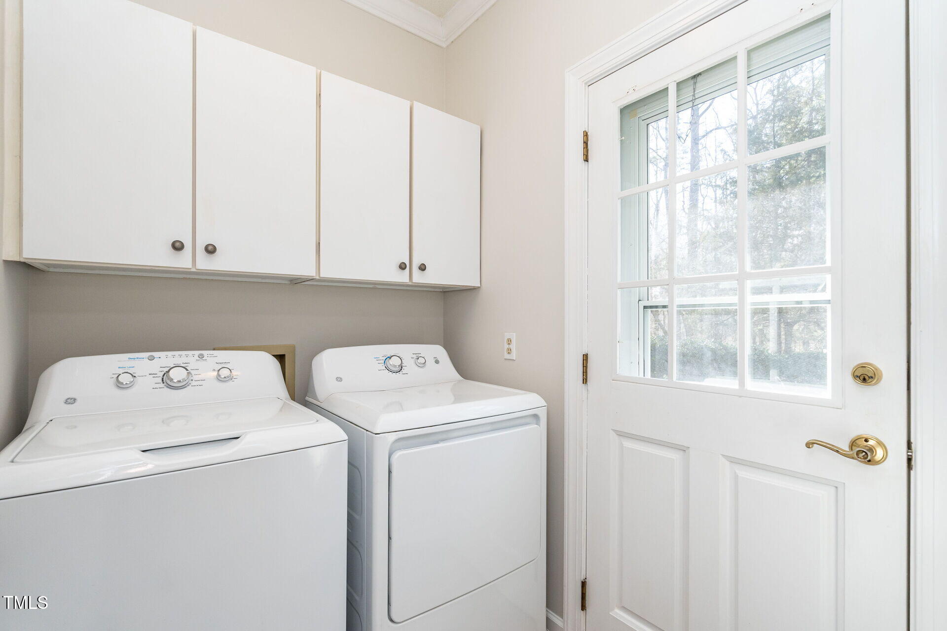 471 Log Barn Road Pittsboro, NC 27312 - Photo 23 of 44 021-1920x1080-laundry