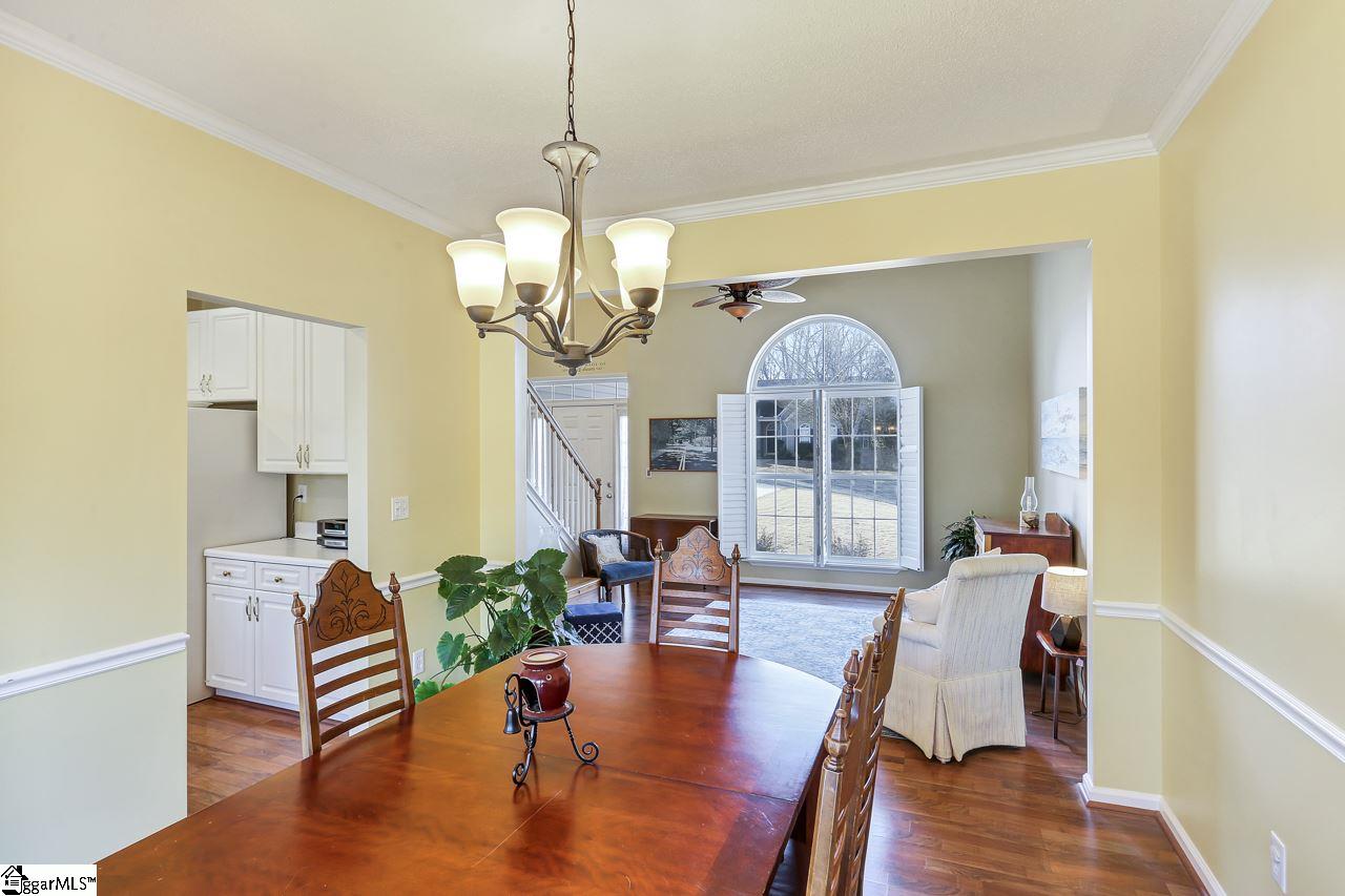404 Goldenrain Way Simpsonville, SC 29680 - Photo 8 of 34 Gallery Image 8