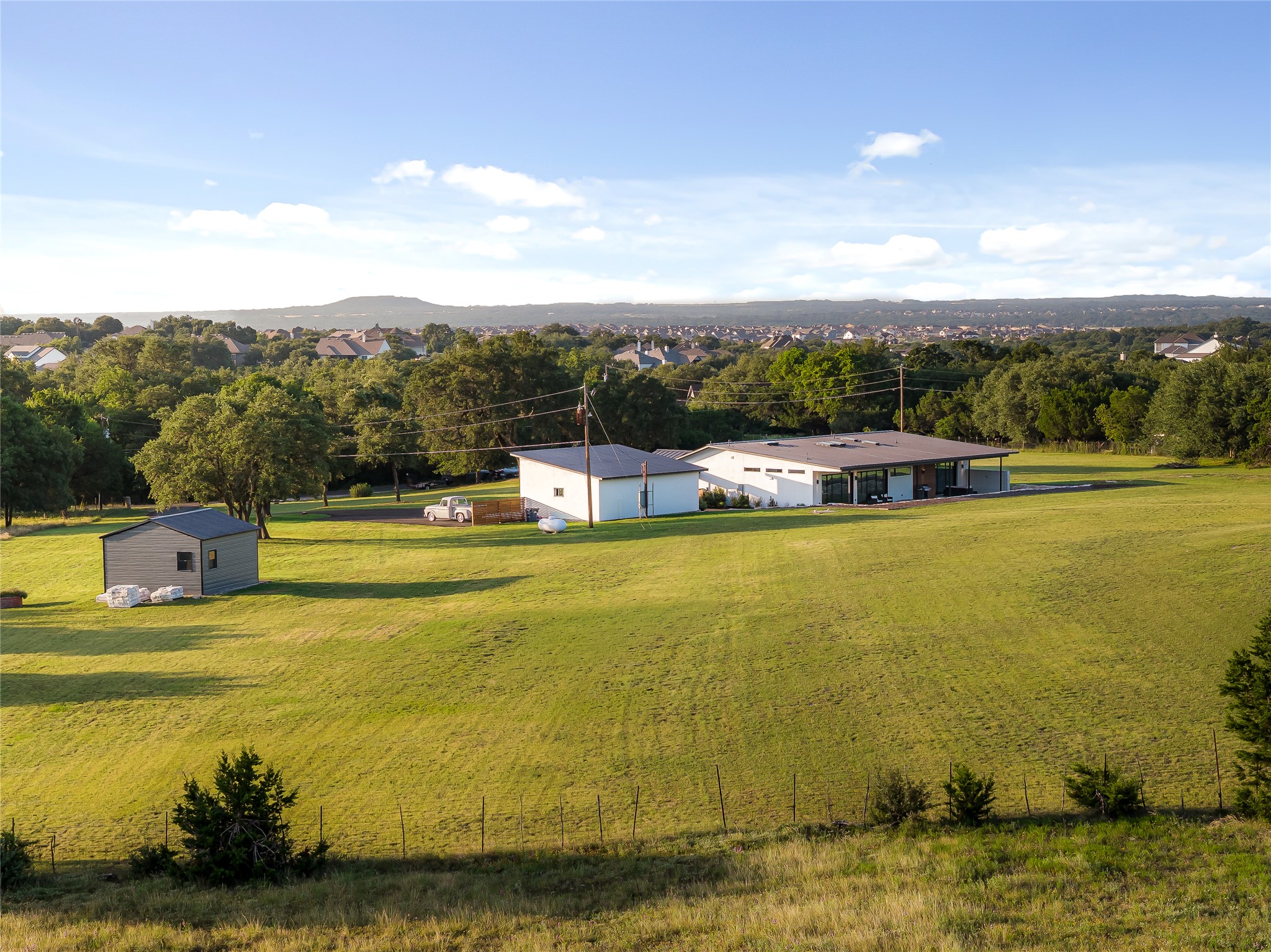 402 Rolling Hills Road Liberty Hill, TX 78642 - Photo 23 of 40 Aerial view showing the expansive private lot