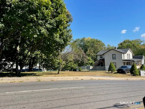 $95,000 | 93 Division Street, Ansonia, CT 06401