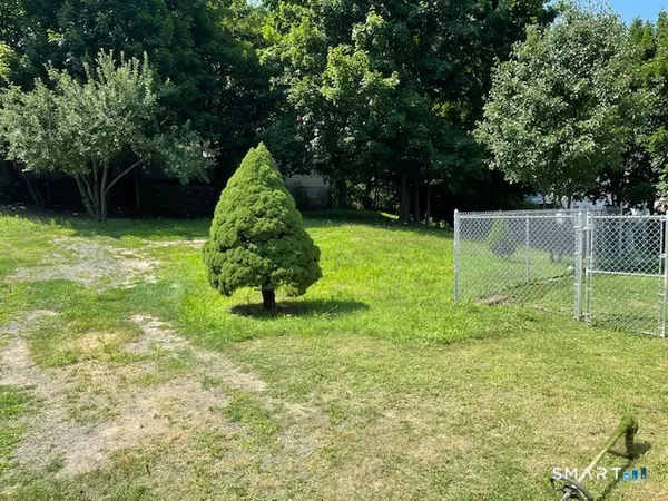 $95,000 | 93 Division Street, Ansonia, CT 06401