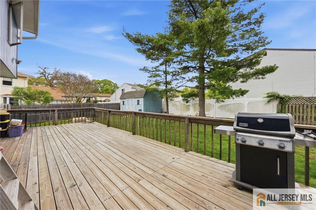 121 West Hill Road Colonia, NJ 07067 - Photo 30 of 41