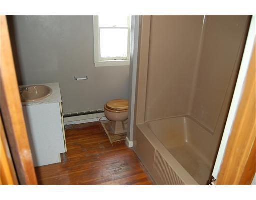 325 Day Road Brewer, ME 04412 - Photo 5 of 13 Bathroom. Apartment 1 Bathroom