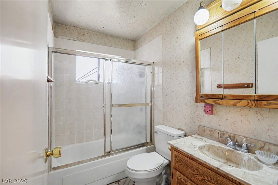 1949 Randa Lane Las Vegas, NV 89104 - Photo 6 of 36 Gallery Image 6