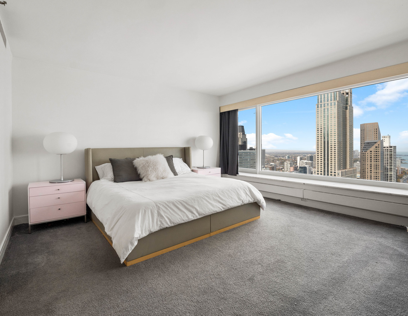 161 East Chicago Avenue, Unit 42H Chicago, IL 60611 - Photo 13 of 33