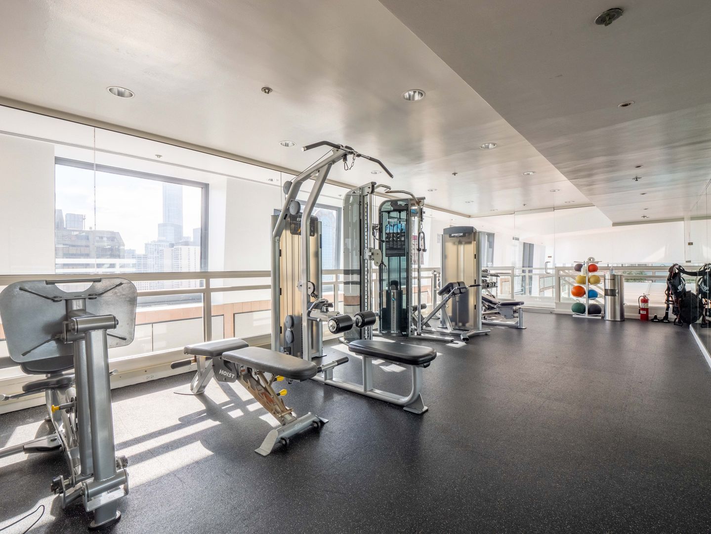 161 East Chicago Avenue, Unit 42H Chicago, IL 60611 - Photo 29 of 33