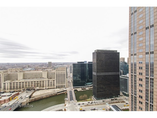 235 West Van Buren Street, Unit 3315 Chicago, IL 60607 - Photo 12 of 23 a view of a city with tall buildings