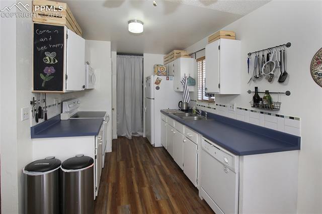 1885 Monterey Road Colorado Springs, CO 80910 - Photo 10 of 25