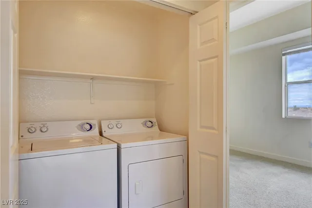 $1,650 | 71 East Agate Avenue, Unit 405, Las Vegas, NV 89123