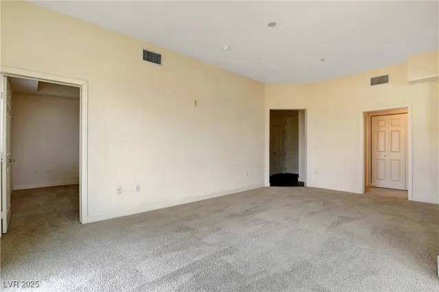 $1,650 | 71 East Agate Avenue, Unit 405, Las Vegas, NV 89123