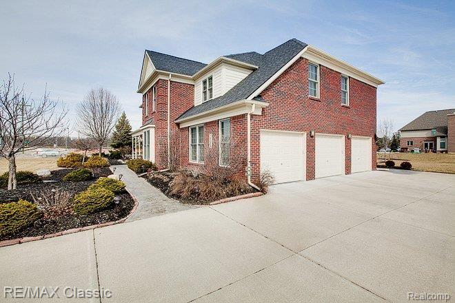 3 Car Side-Entry Garage