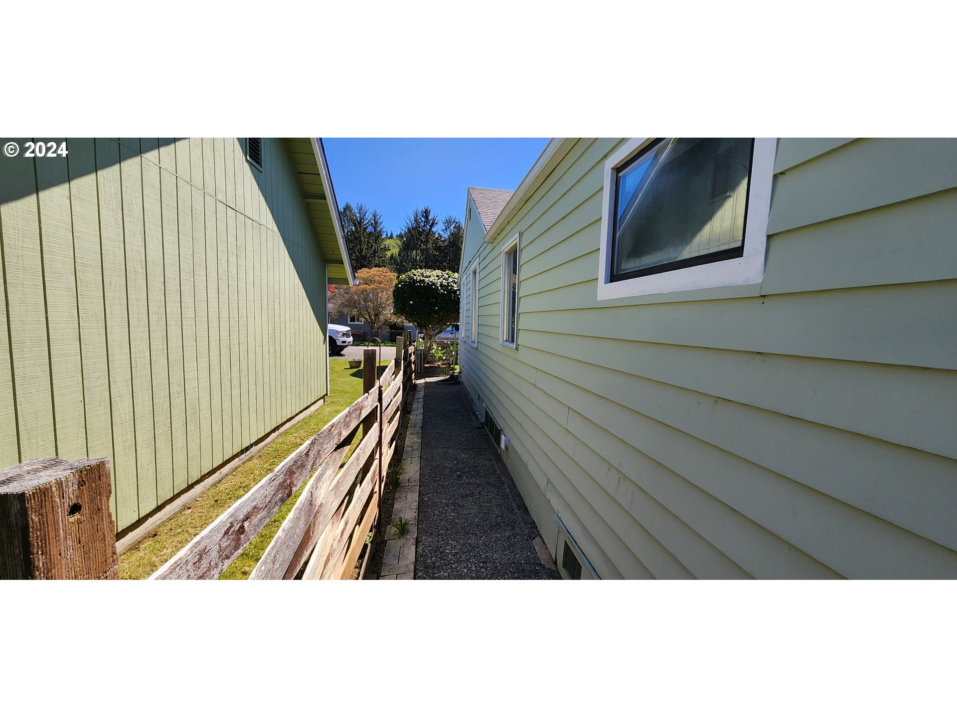 2163 Alder Avenue Reedsport, OR 97467 - Photo 6 of 27 Gallery Image 6