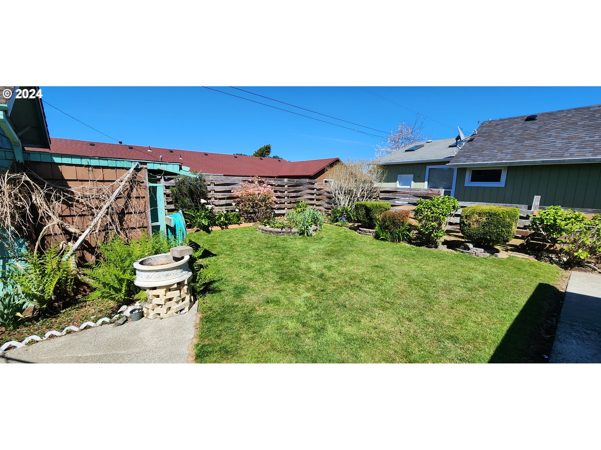 2163 Alder Avenue Reedsport, OR 97467 - Photo 8 of 27 Gallery Image 8