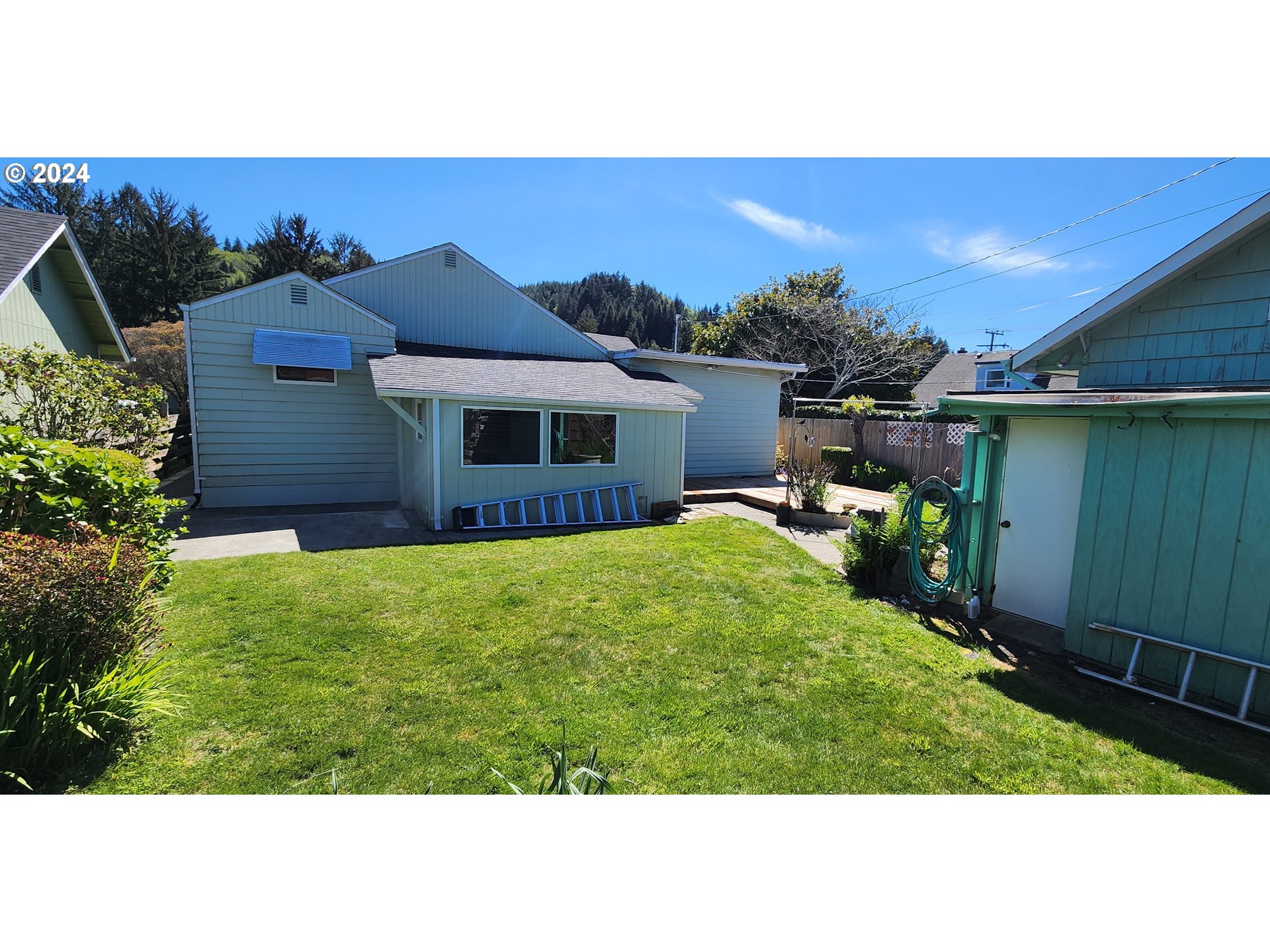 2163 Alder Avenue Reedsport, OR 97467 - Photo 9 of 27 Gallery Image 9