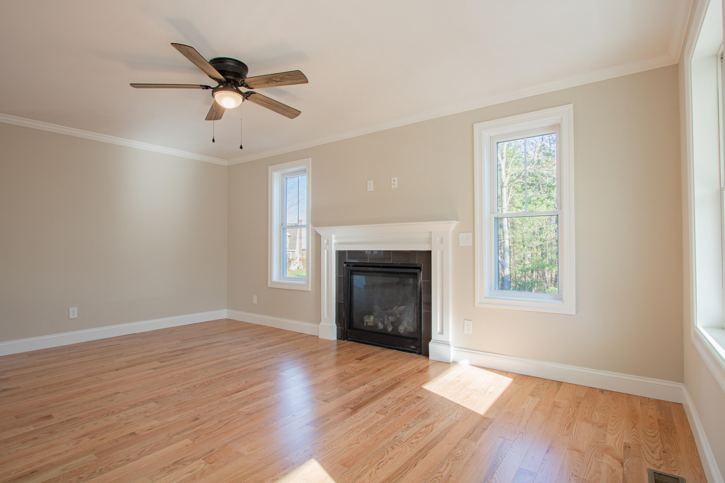 11 Arbor Crossing Kennebunk, ME 04043 - Photo 11 of 32 Living Room-1
