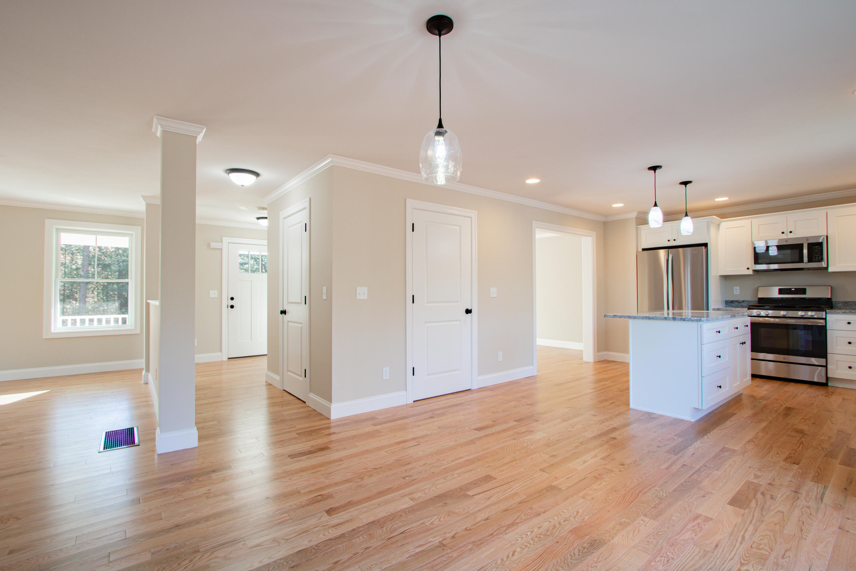 11 Arbor Crossing Kennebunk, ME 04043 - Photo 6 of 32 1st Flr Wide Shot