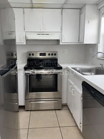 $2,795 | 22 Salamanca Avenue, Unit 505, Coral Gables, FL 33134