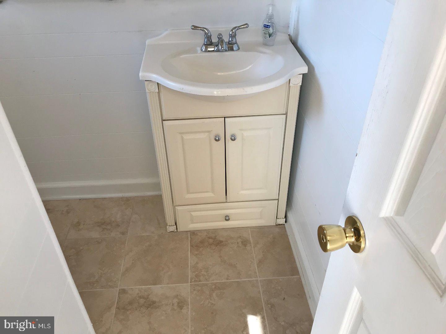 18 Ardmore Road Newark, DE 19713 - Photo 4 of 25 Gallery Image 4