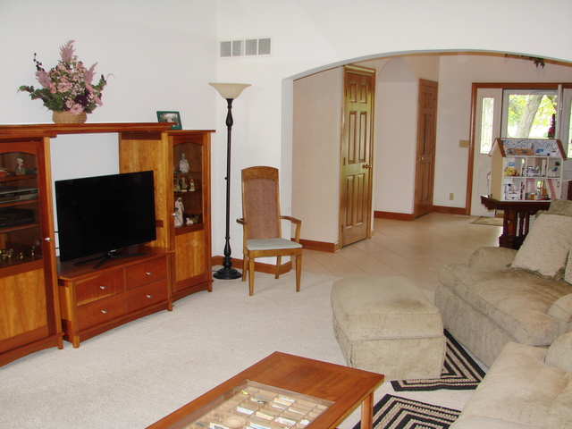 9-s072 Mighell Road Sugar Grove, IL 60554 - Photo 7 of 25