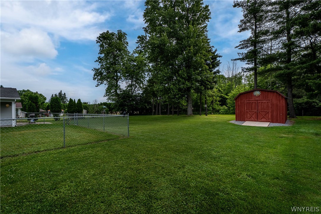 4257 Freeman Road Royalton, NY 14105 - Photo 6 of 46